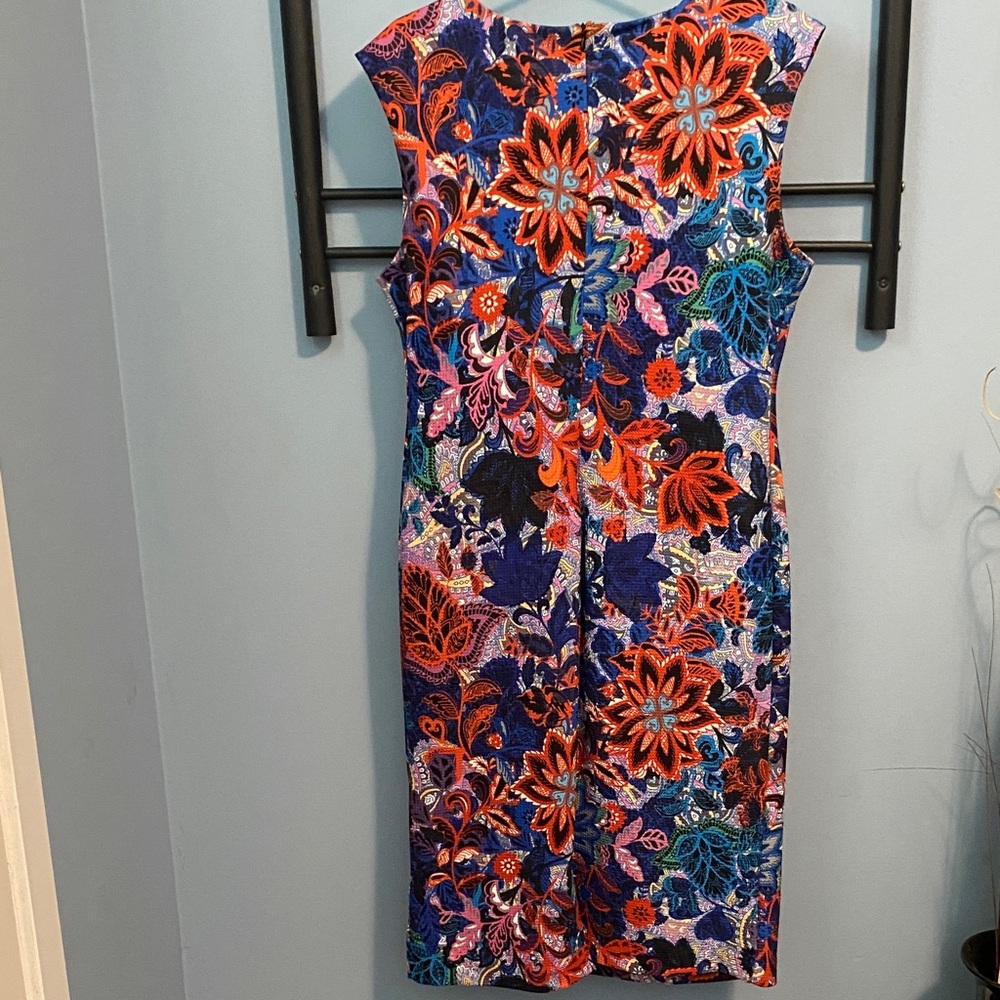 🆓 FREE WITH PURCHASE! BEIGE BY ECI Floral Dress